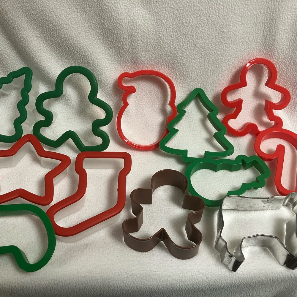 Assorted Holiday Cookie Cutters - Red & Green